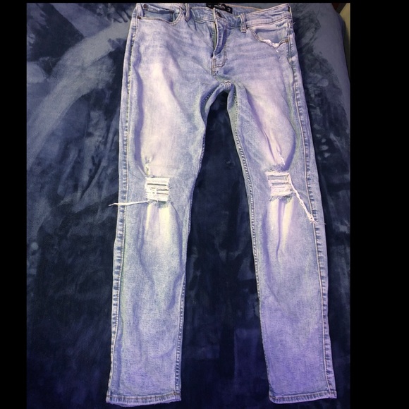 Ripped skinny light blue jeans - Picture 2 of 3